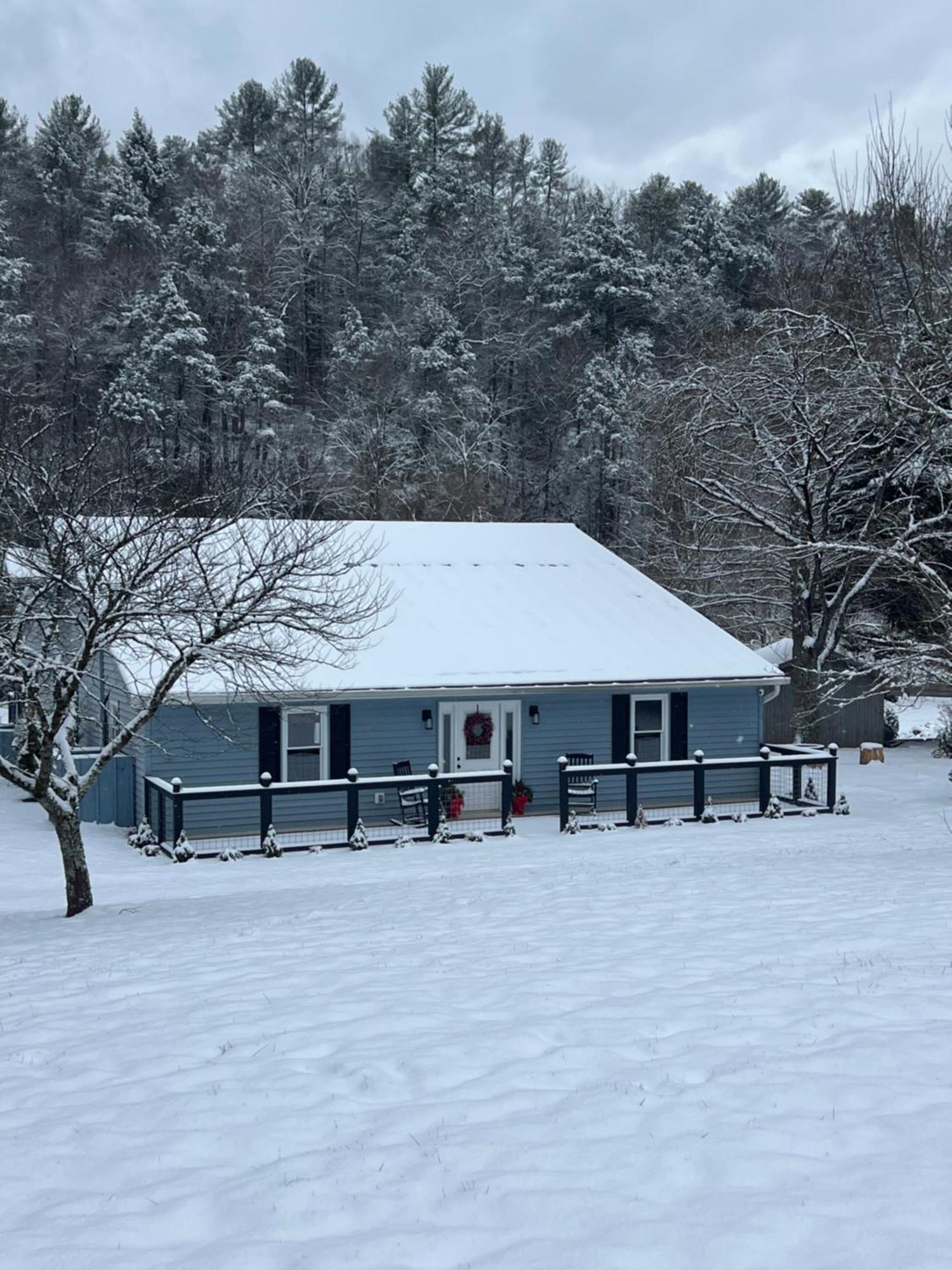 Firefly Fields 2-acres With Guest House, Game Room, Mountain & River Views Hébergement de vacances Sevierville
